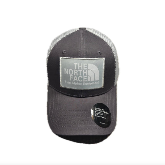 Woven label mesh cap